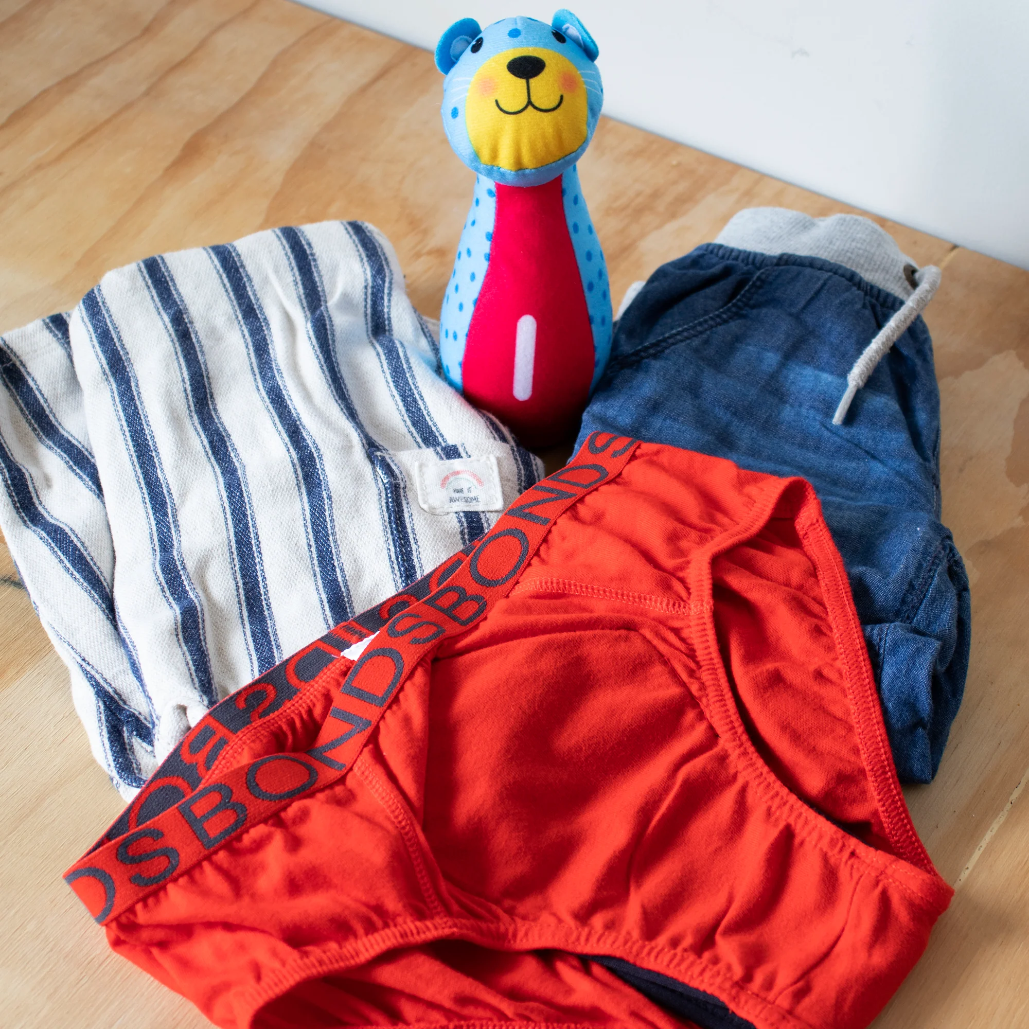Boy's BONDS Hipster with incontinence pad (Single) - Image 4