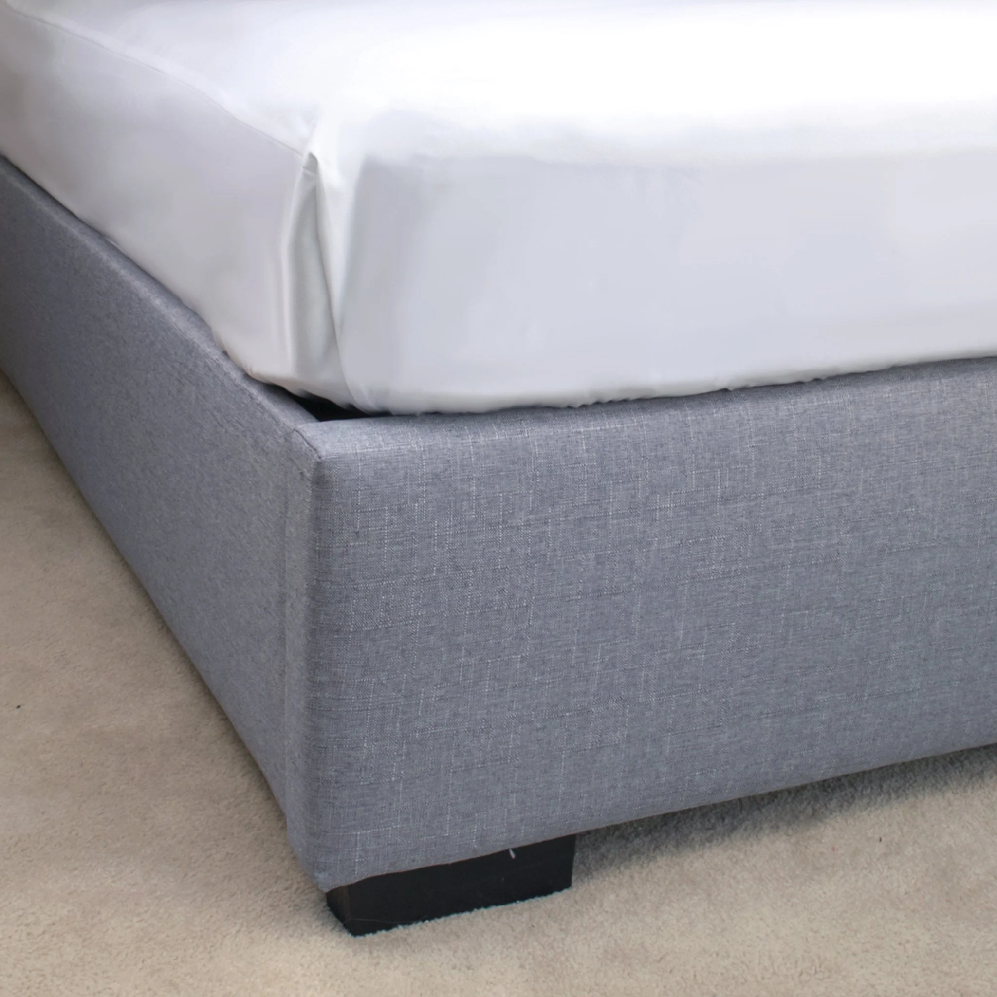Fitted Waterproof Bed Sheet - Image 3