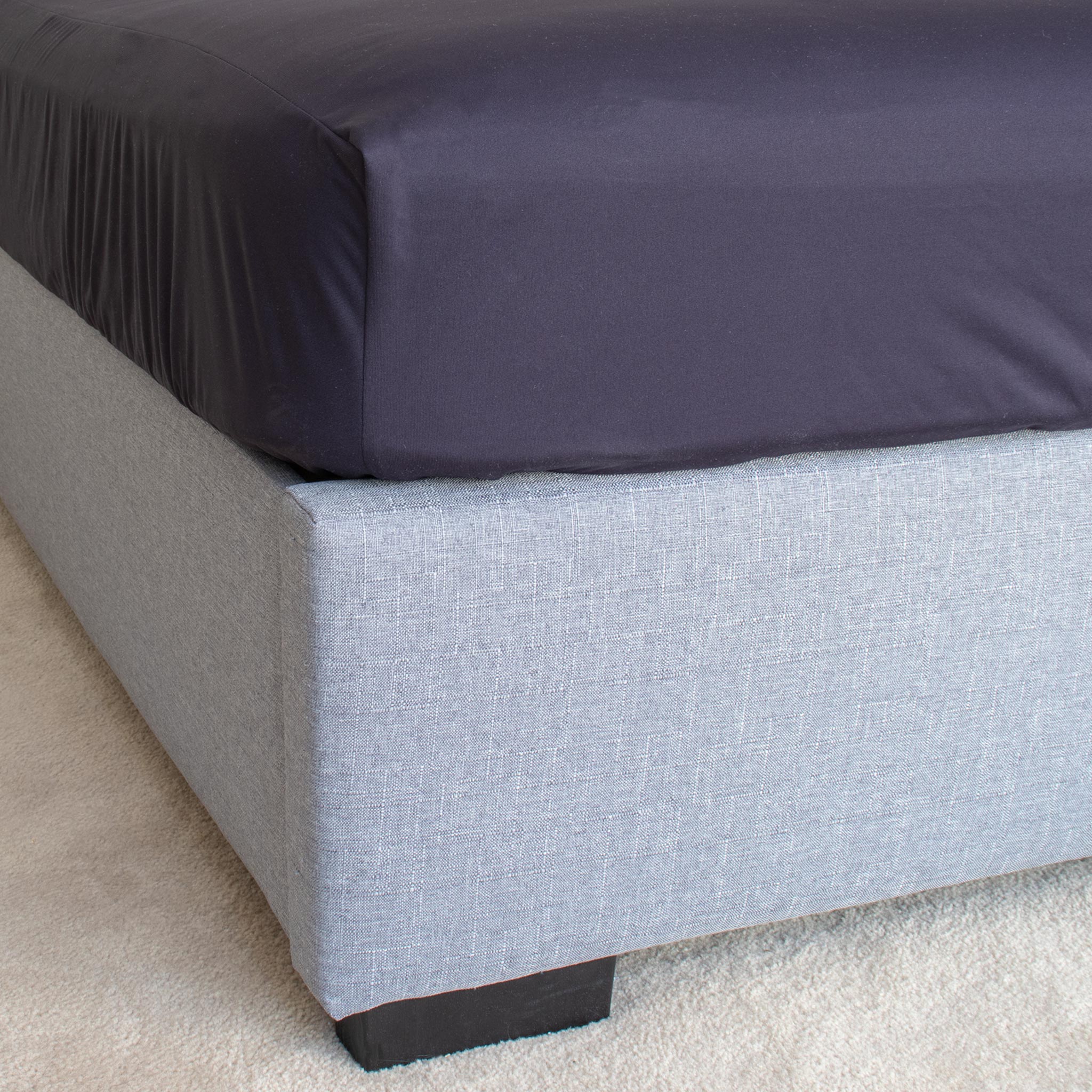 Fitted Waterproof Bed Sheet - Image 4